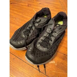 Mens Under Armour Black Spine Running Shoes - Size 10